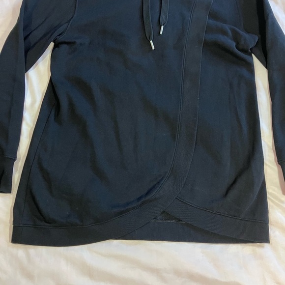 Old Navy Maternity Black Hoodie - Picture 2 of 9